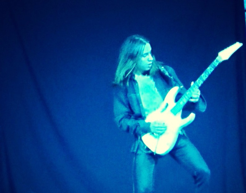 2d0019_692398d7ca5c452488491f67a914c41f-mv2