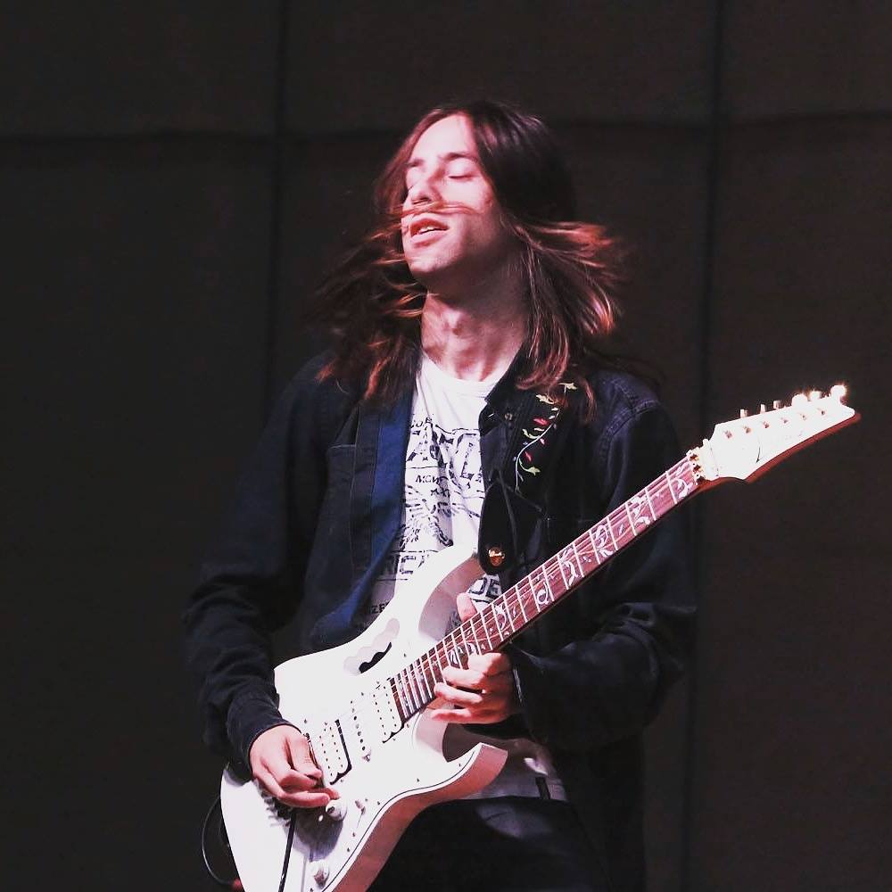 2d0019_71e43ddd50e0499bbcda6bd3b3a56e02