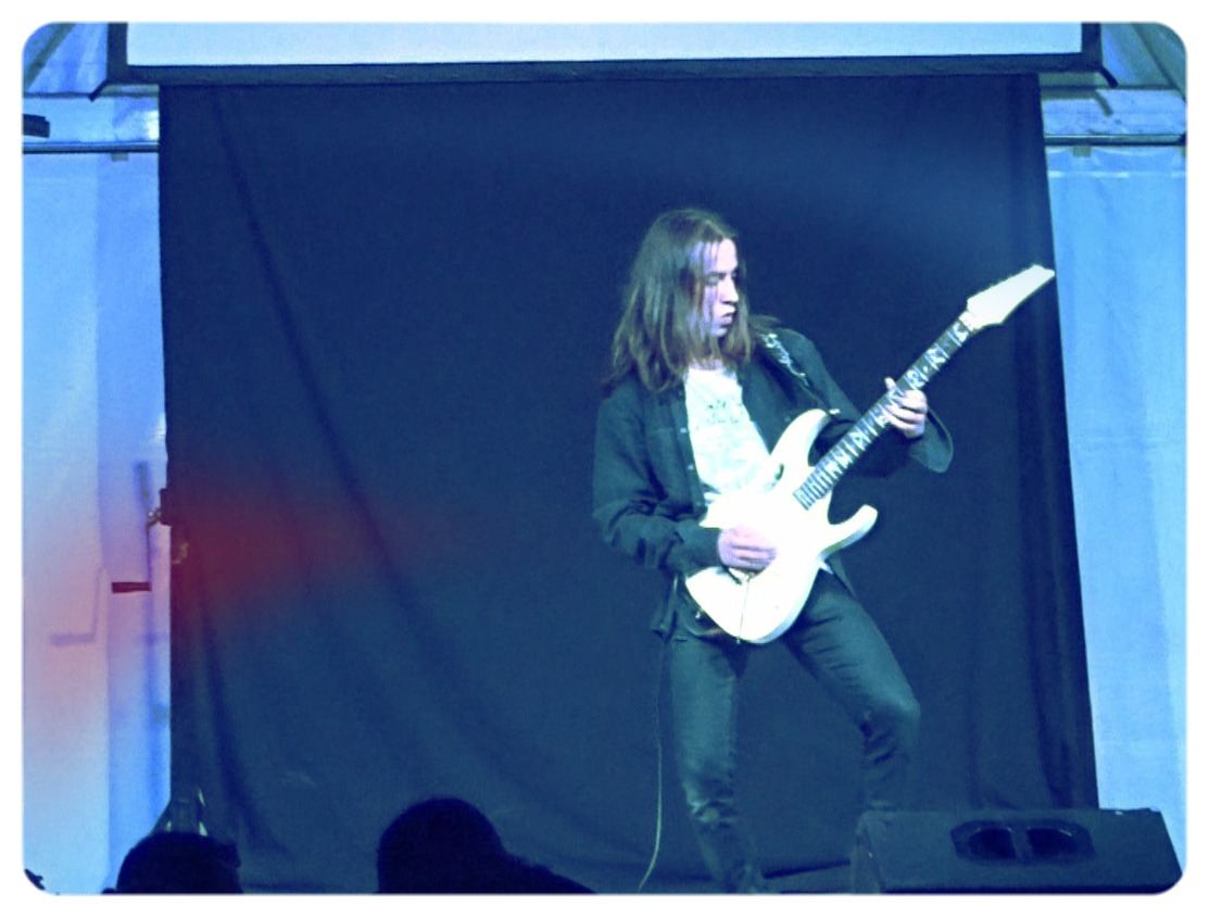 2d0019_d3430b1d0d4842c3aa00f12011ec01ad-mv2