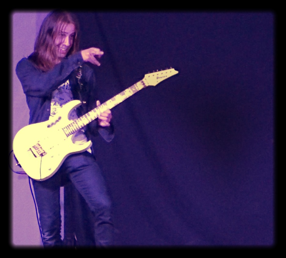 2d0019_ef16ae0a62f746feadab6f97b582dd2f-mv2 (1)